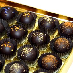 SELEUŠS-Chocolatess-Truffles-KirklandChamber-AuctionGala-5981.jpg