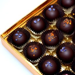 SELEUŠS - Chocolates-Truffle-SpringCollectionII-8366.jpg