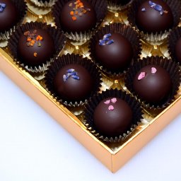 SELEUŠS - Chocolates-Truffle-SpringCollectionII-8370.jpg