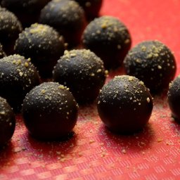 SELEUŠS-Chocolates-Truffles-B389-MatchaGreenTea-L6-0685.jpg