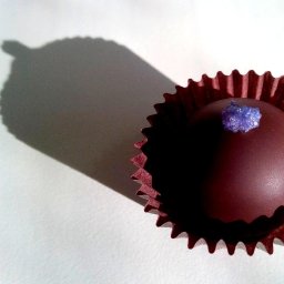 SELEUŠS - Chocolates-Truffle-Spring-Collection-104251-Hibiscus Violet.jpg