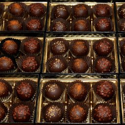 SELEUŠS-Chocolatess-ELIXIR-Truffles-9518.jpg