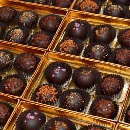 SELEUŠS - Chocolates-Truffle-gift-boxes-Gold-4718.jpg