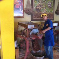 Making chocolate at Mayordomo