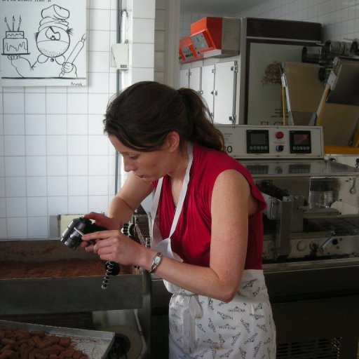 Jennifer Earle helping me with the truffels