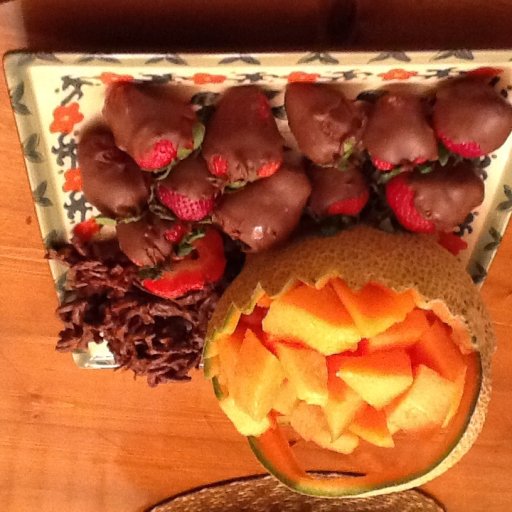 Chocolate incorporate with fruits